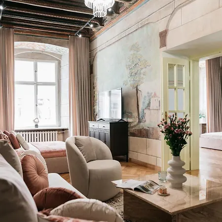 Gallery 7 Heritage - Loftaffair Collection דירה