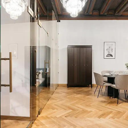 Appartement Gallery 7 Heritage - Loftaffair Collection Krakau