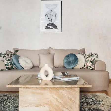 Gallery 7 - Loftaffair Collection شقة